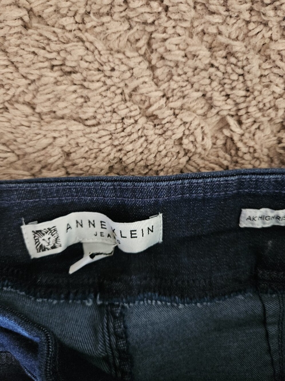 NEW ☆ Anne Klein Jeans, Size Medium Petite, Brand NEW! - Picture 2 of 4